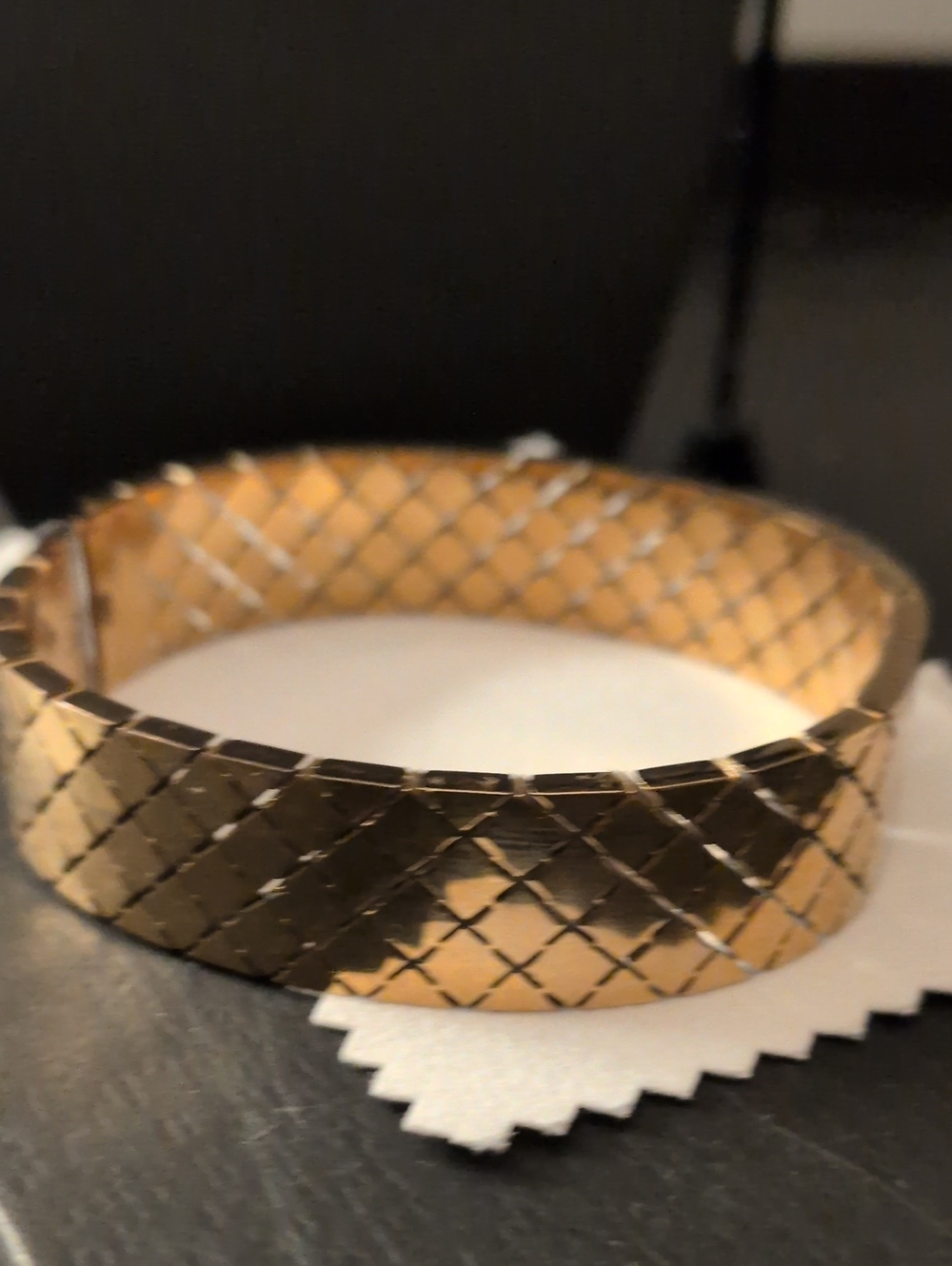 Gold Tone Quilted Pattern Women’s Bangle Bracelet